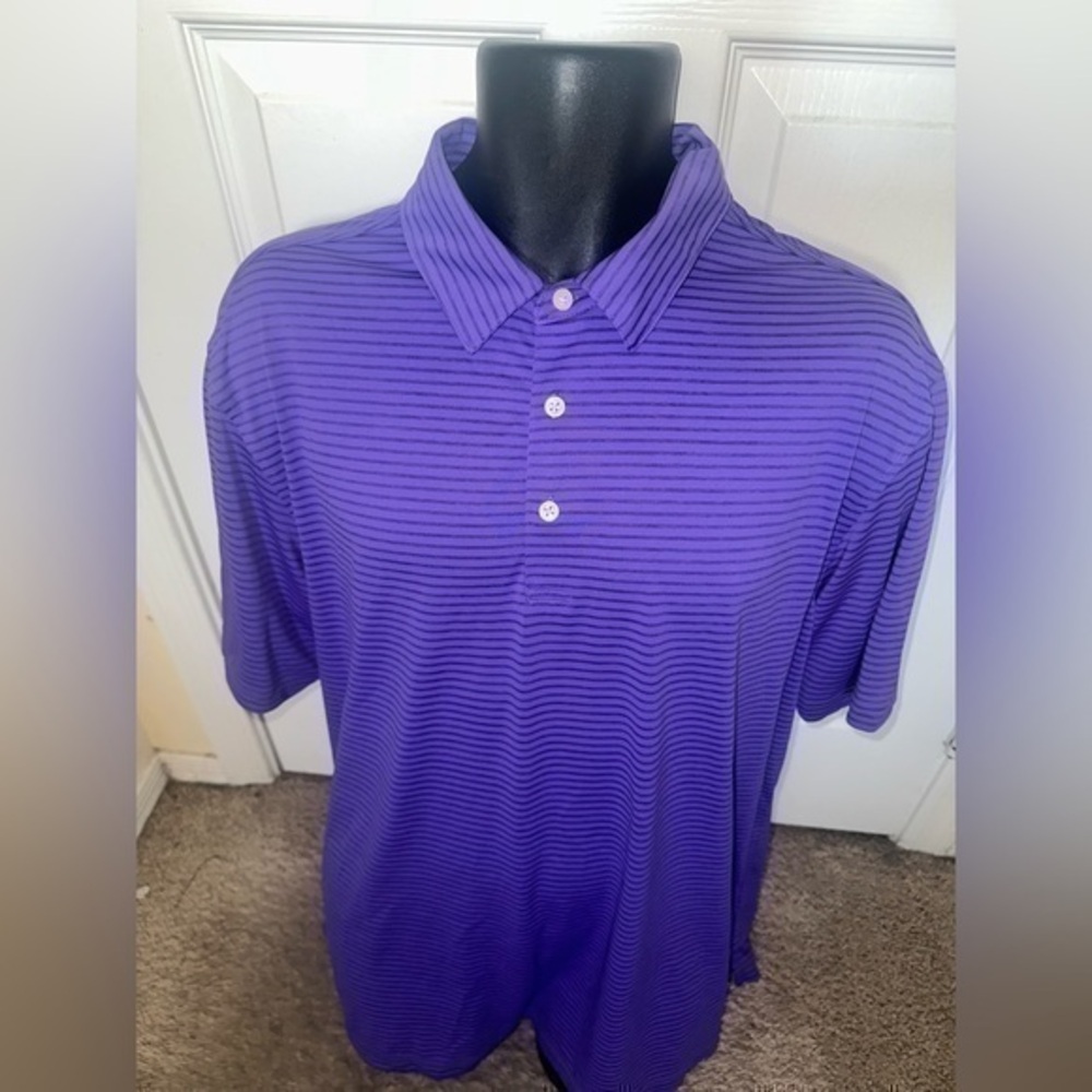 Men’s used purple Walter Hagen essentials size XL purple polo stripe shirt
